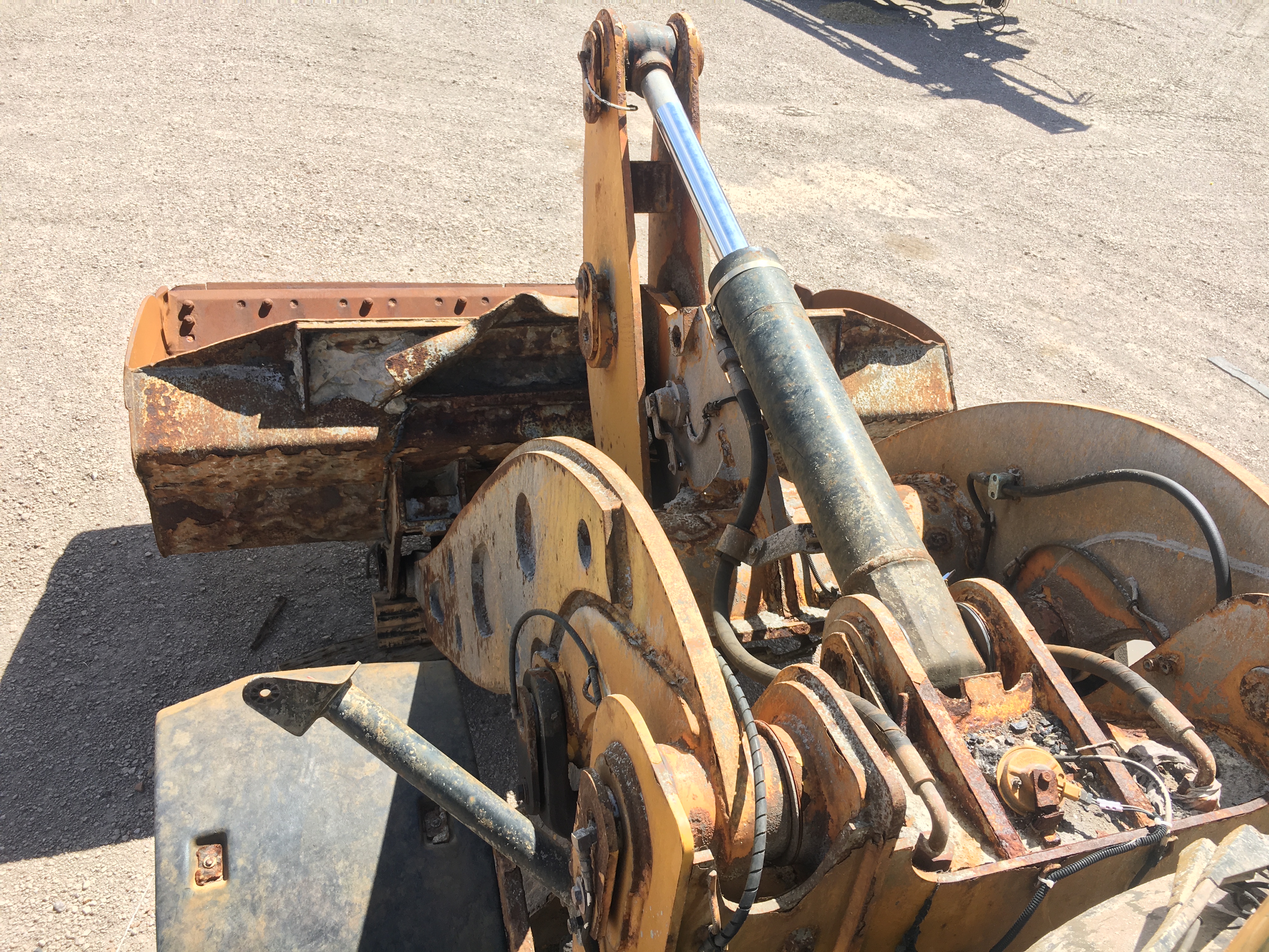 ./imagenes/INVOICE/2019/16445/CARGADOR FRONTAL CAT 924K (25).JPG